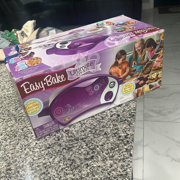 Easy bake ultimate oven - Picture 3 of 4